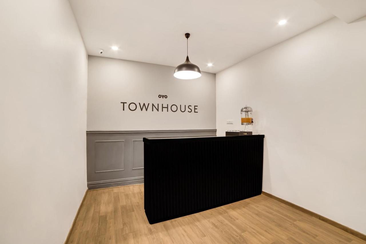فندق Townhouse Ss Aero Prime شمس أباد المظهر الخارجي الصورة