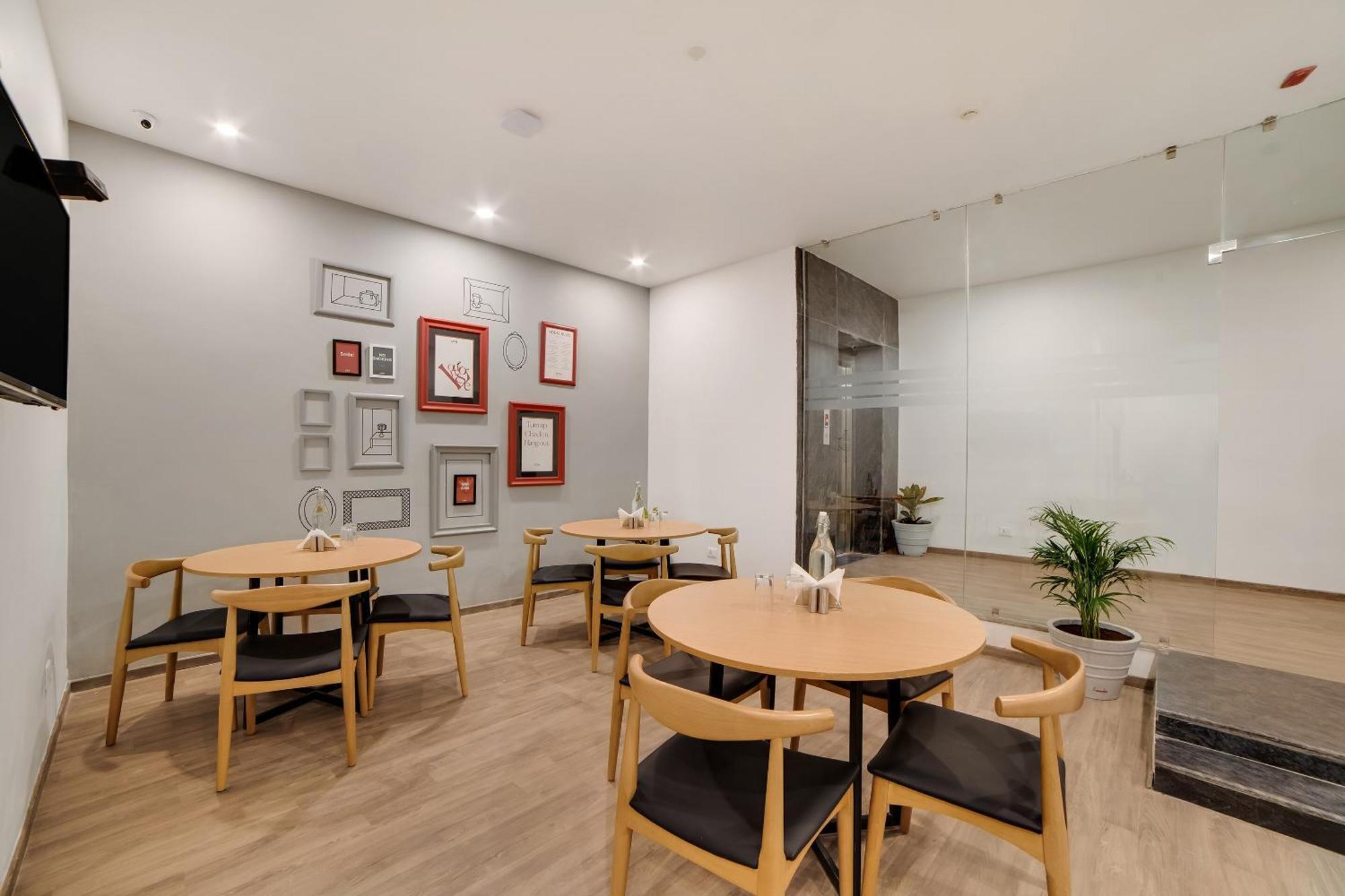 فندق Townhouse Ss Aero Prime شمس أباد المظهر الخارجي الصورة